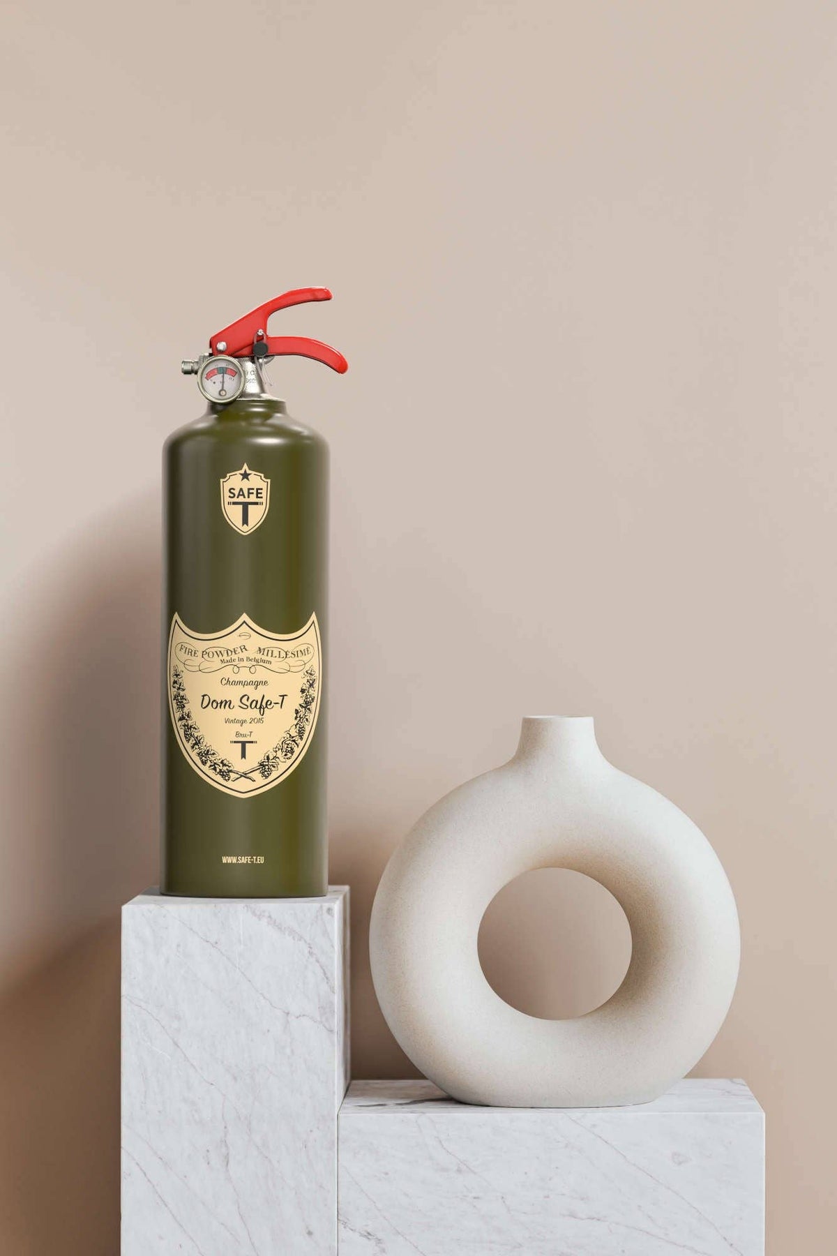 DOM Fire Extinguisher