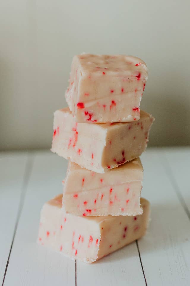 Peppermint Candy Cane Fudge